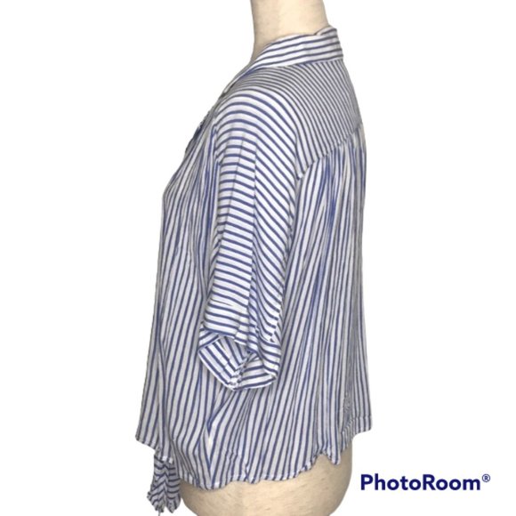 H&M WOMENS TIE HEM BLOUSE SIZE LARGE WHITE/BLUE - Picture 2 of 6